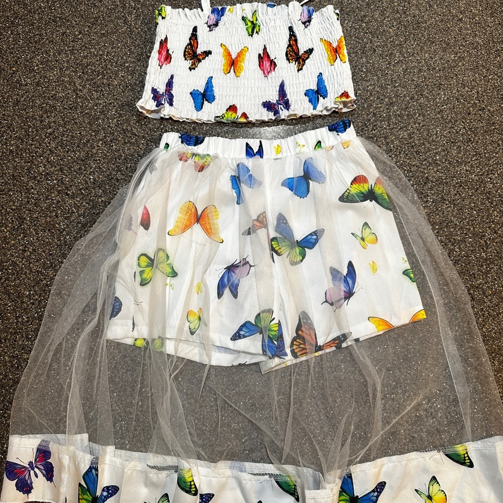 NWOT Girls 2Pc Butterfly Short Set Smock Top and Sheer Skirt Overlay Boutique 8Y